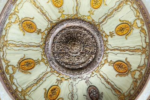 Showing  the internal Dome of a mosque. Stock Photos