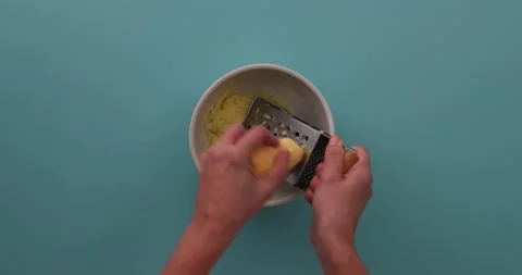 Shredding a potato 2 Video stock 132149964