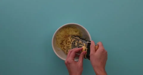 Shredding a potato 4 Video stock 132149996