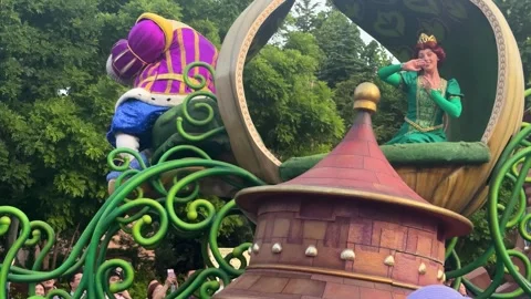 Shrek characters on decorative float during amusement theme park. Stock Footage 338987676