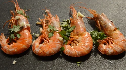 Shrimp Roasted with Garlic Vídeo Stock 40676207