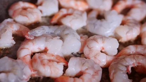 Shrimps in the pan Video stock 75011351