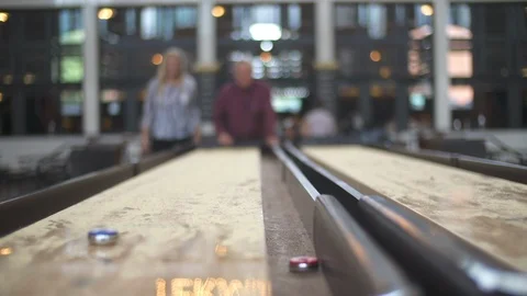 Shuffleboard Vídeo Stock 105245336