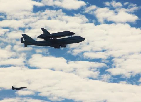 Shuttle &amp; Escort 写真素材