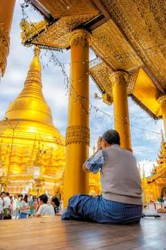SHWEDAGON - THE PRAYER Stock Photos