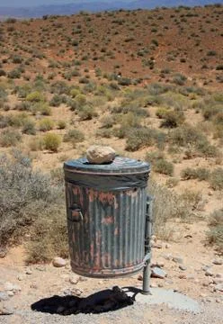 Sicherer Müll?! Stock Photos