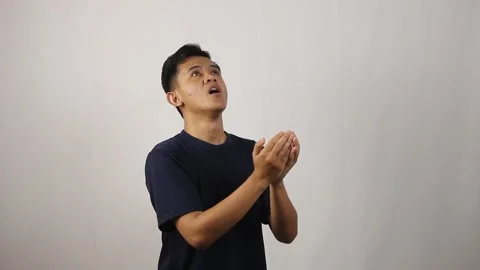 Sick Asian man sneezes Stock Footage 314935669