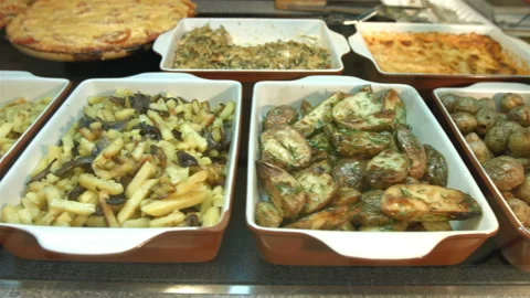 Side dishes in the supermarket. Видео 100713976