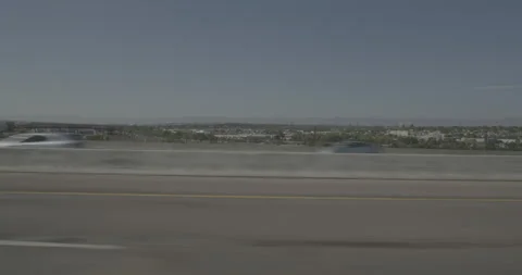 Side left driving plate - Highway 25 at Broadway Denver 動画素材 289530326