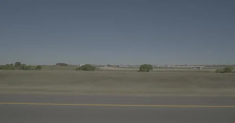 Side left driving plate - Highway 80 at Campstool Road Cheyenne Vídeos de archivo 289858808