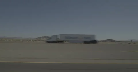 Side left driving plate - Highway 15 at Mile 137, Baker Stockbeeldmateriaal 294583579
