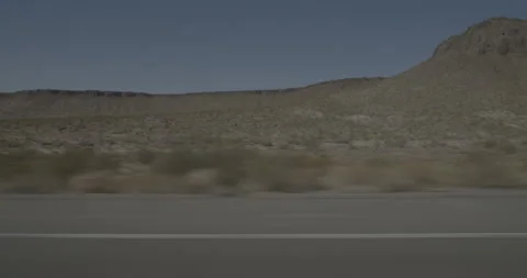 Side right driving plate - Highway 15 at Mile 154, Halloran Springs Stockbeeldmateriaal 294572745
