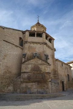 The side section, which has a fountain, in the Church of San Pablo located .. Foto stock