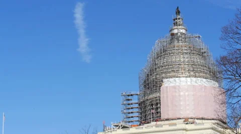 Side shot of US Capital Under Construction With Scaffolding 動画素材 48130779
