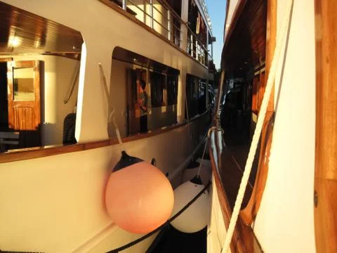 Side by side ships Stock-Fotos