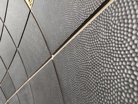 Side view concrete decorative panels. Concrete facade. Foto stock