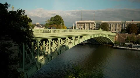 Side view of the green Pont de la Motte-Rouge bridge in Nantes 動画素材 331611497