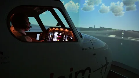 Side View, Learning, Indoors, Day, Technology, Cooperation, Wide Shot, Panning, Stock-Footage 95958124