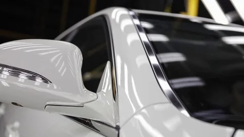 Side-view mirror of the car opens and closes Stock Footage 72917049