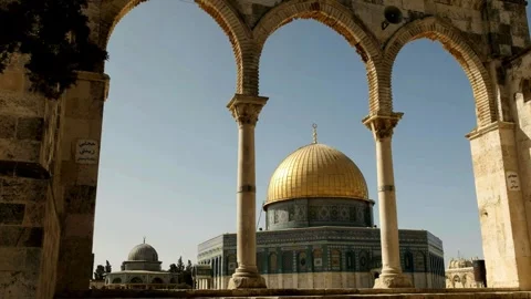 Side view from the old city of Jerusalem, Qubbat As-Sakhrah and the Temple Stock Footage 270956692