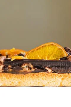 Side view of a sliced cake Фото