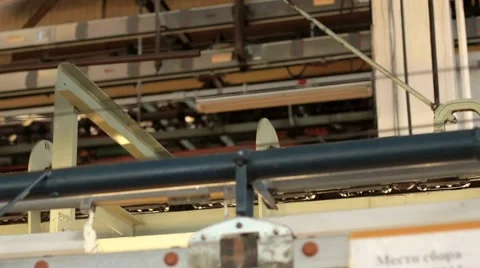 Side view of transporter line at the factory Vidéo 66507256