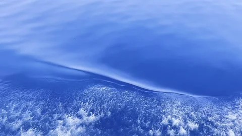 Side Wake and Smooth Blue Water in Coron Palawan 動画素材 335669776