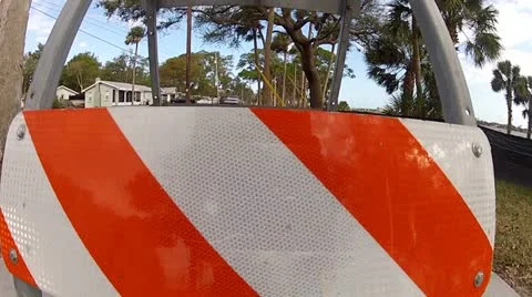 Sidewalk Closed sign Vidéo 10816940