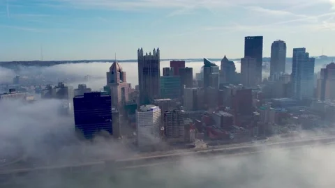 Sideways Flyby Pittsburgh Vídeo Stock 232716028