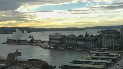 Sidney real time and time lapse 動画素材 121684444