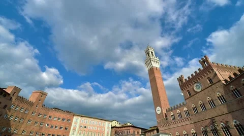 Siena, clouds over Piazza del Campo timelapse Stock Footage 61488019