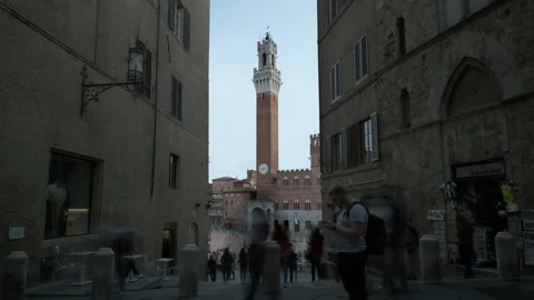 Siena Piazza del Campo Square, Tuscany Timelapse Video stock 169699445