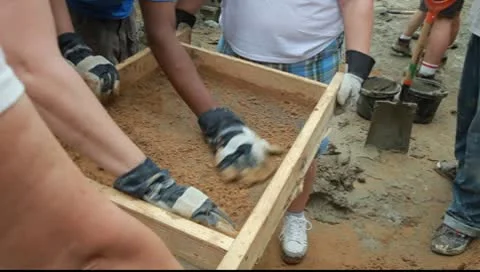 Sifting sand 스톡 동영상 10564870