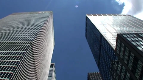 Sightseeing in Manhatttan - low angle shot - 2008 스톡 동영상 37643251