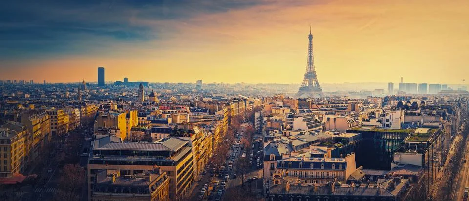 Sightseeing Paris panorama with view to the Eiffel Tower, France. Beautiful.. Fotos Stock