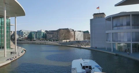Sightseeing tour in Berlin on the river spree Video stock 108606162