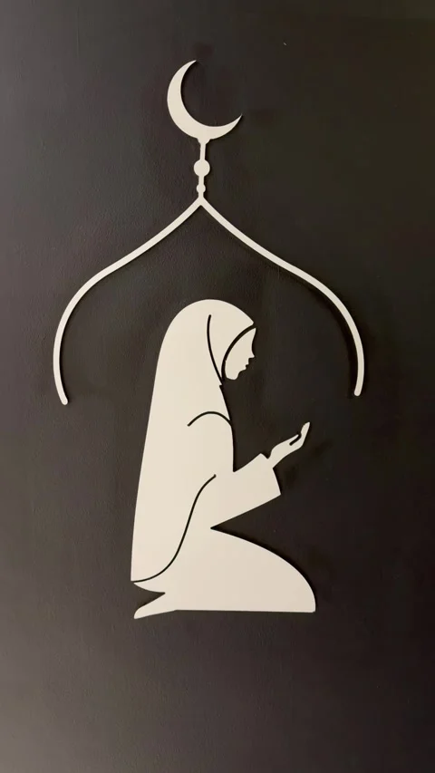 A sign inside of the women’s pray area in the women’s section of a mosque. Stock Footage 332582917