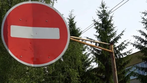 Sign no Entry on a background of green trees Stock-Footage 76626653