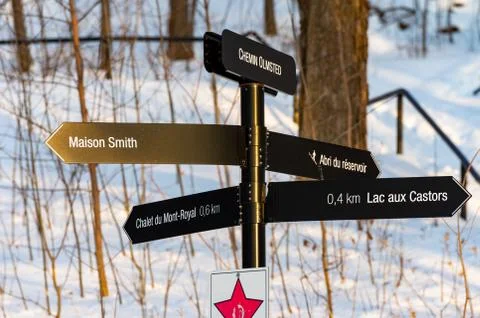 Sign post with arrows Stock Photos