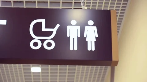 Sign in shopping centre Video stock 83932743
