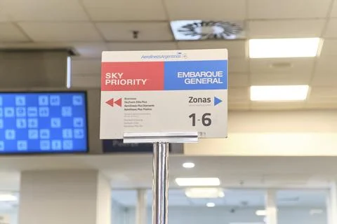 Signage at the boarding gates of the Jorge Newbery International Airport. Foto stock