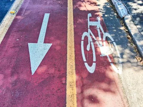Signage for a wide cycle path. Фото