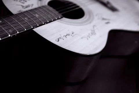 Signed guitar 库存照片