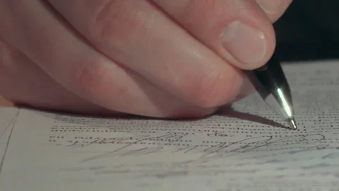 Signing of an agreement 動画素材 89210151