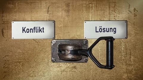 Signposts the direct way to conflict versus resolution 스톡 사진