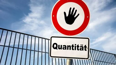 Signposts the direct way to quality versus quantity - BILDMONTAGE An image... Stock Photos