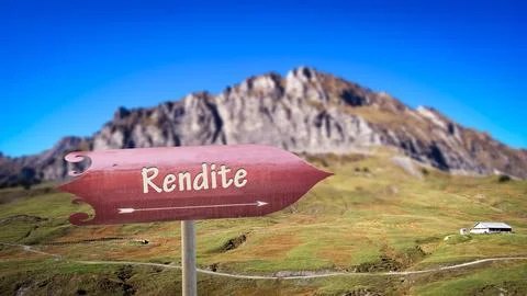 Signposts the direct way to yield Stock Photos