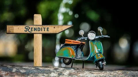 Signposts the direct way to yield Stock Photos