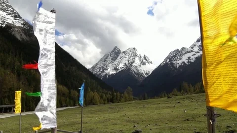 Siguniang mountain nature view Vídeo Stock 77381812