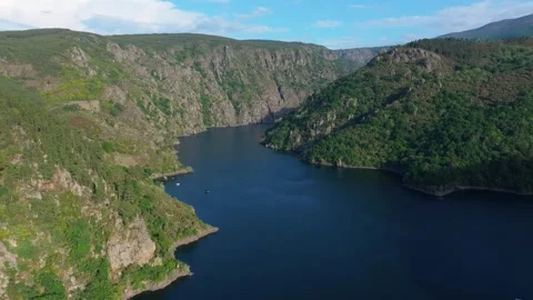 Sil River Through Deep Canyons Near Santo Estevo In Galicia, Spain. Aerial Shot 스톡 동영상 336738078
